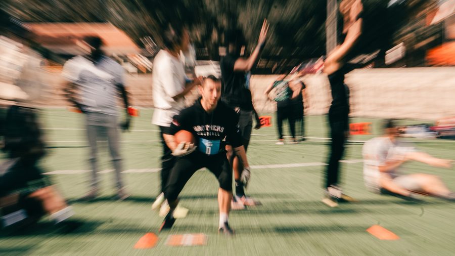 巅峰国际 APP — 第三方认证与审计示意配图